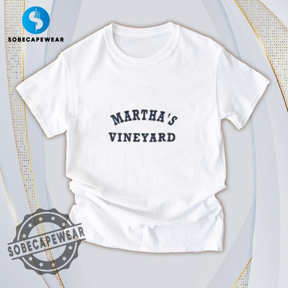 16 Trending T-Shirt Styles Everyone's Wearing in 2025 3 Marthas Vineyard Vintage Retro Shirt Sweatshirt Sweater Hoodie