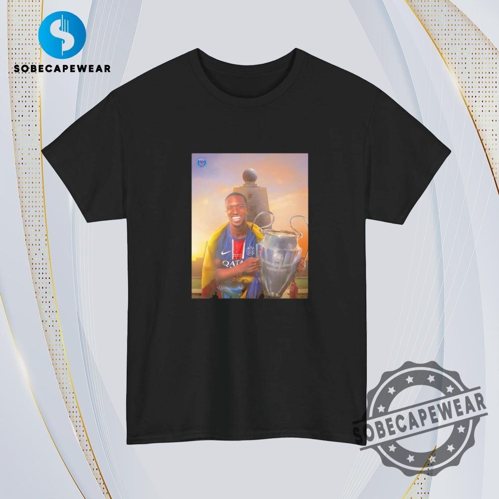 Willian Pacho 2025 Champions League Trophy Vintage Retro Shirt Sweatshirt Sweater Hoodie 4 Willian Pacho 2025 Champions League trophy Vintage Retro Shirt Sweatshirt Sweater Hoodie